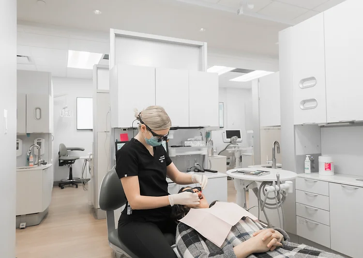 dentistsatmetrotown services emergency dentistry1